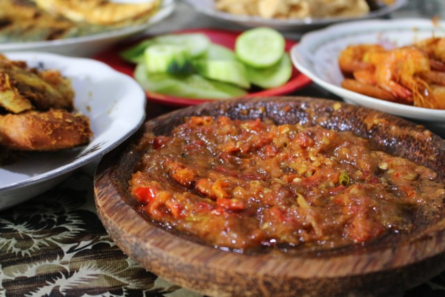 Wisata Kuliner Hemat: 7 Tempat Makan Enak Dan Murah Di Tasikmalaya